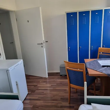 Hotel Ditzingen Πανσιόν *