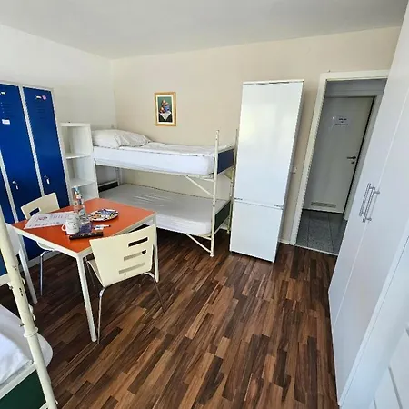 게스트하우스 Hotel Ditzingen *