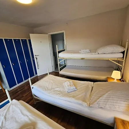 Hotel Ditzingen Πανσιόν *