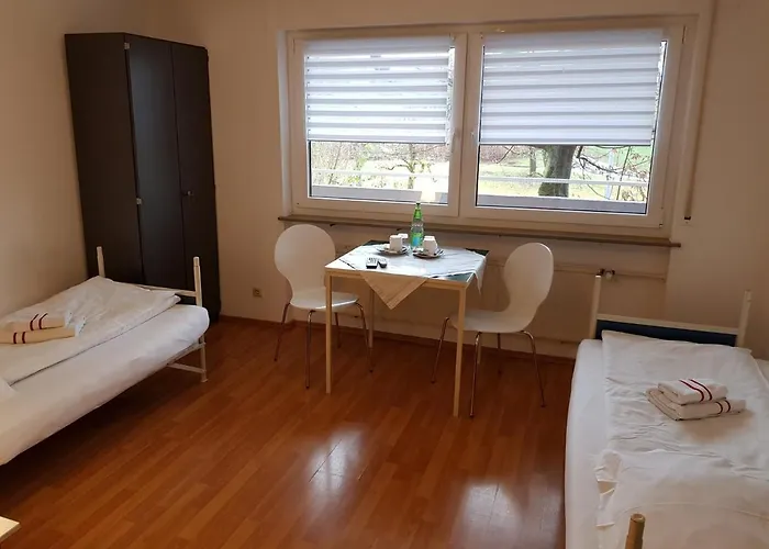 בית הארחה Hotel Ditzingen דיטזיגן