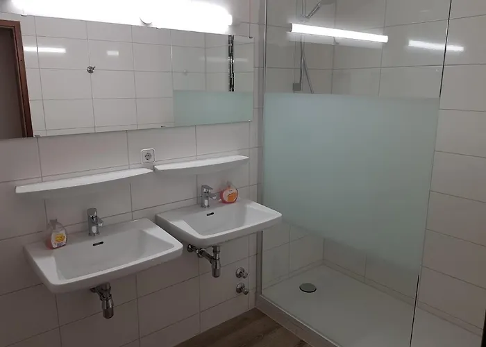 בית הארחה Hotel Ditzingen דיטזיגן